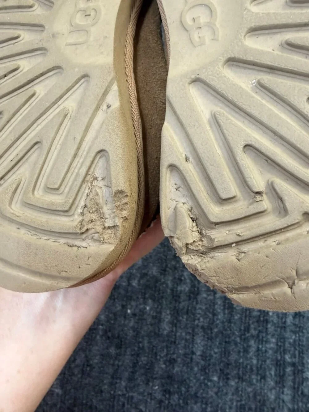 UGG Tasman Chestnut Suede Sheepskin Slippers Kids Size 1